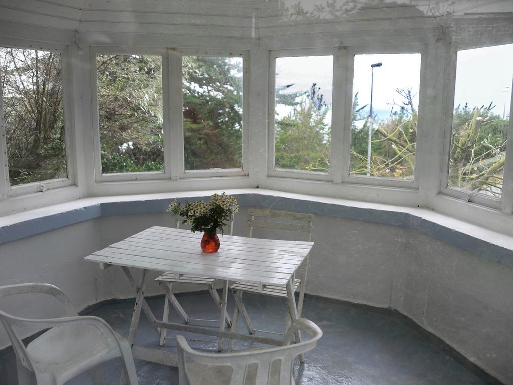 Beautiful Holiday Home With Sea View In Erquy Kamer foto